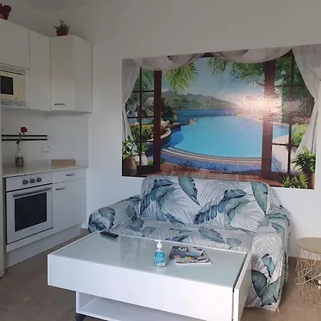 La Graciosa By Rentaholidayslanzarote *